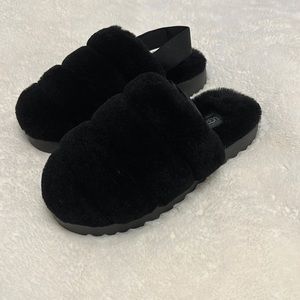 Ugg Super Fluff Slipper NWOT
